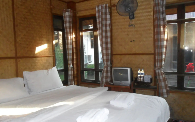 Pai River Villa Resort