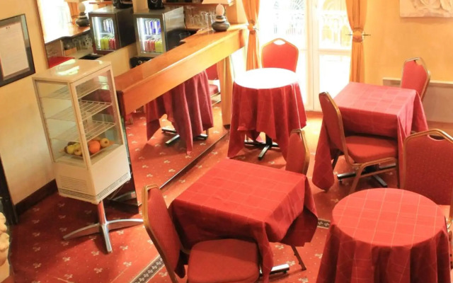 Hotel Foch