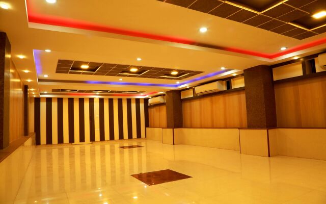 Hotel Royal Palm - A Budget Hotel in Udaipur
