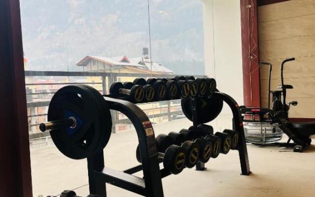 Vista Hill Resort- Centrally Heated & Air Cooled Resort, Manali