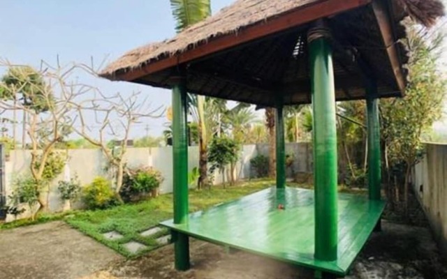 Palm Island Hostel