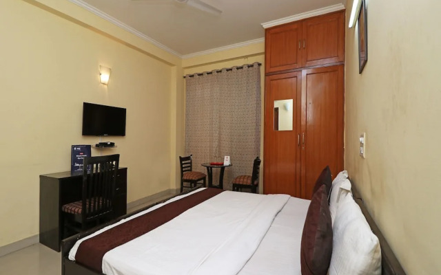 Divine Inn by OYO Rooms