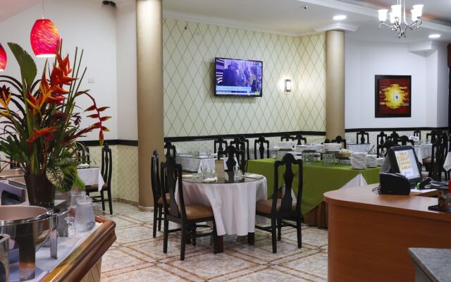Hotel Puerta del Sol