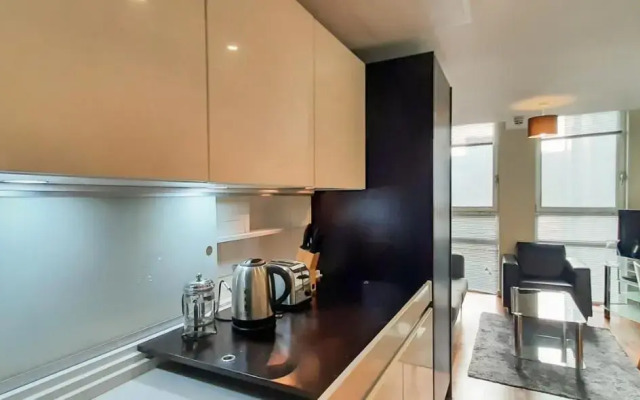 Moorgate Apartments by MySquare