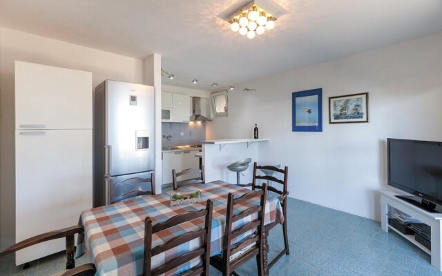 Amazing Home in Podstrana With Wifi and 5 Bedrooms