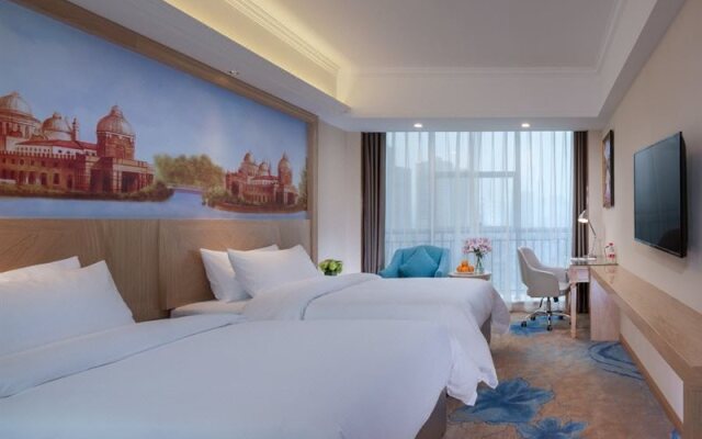 Vienna Hotel (Chongqing West Railway Station Baguocheng)