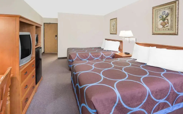 Super 8 Ashland