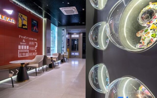 Tirolan Yichao · Intelligent Audio-Visual Hotel (Kunming Guangfu Road Dashanghui Branch)