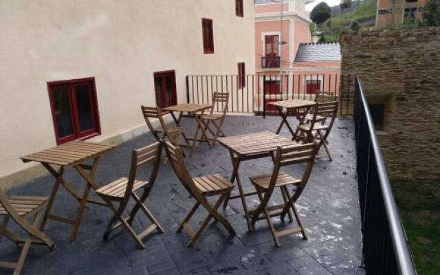 Albergue Castelos Lourenza