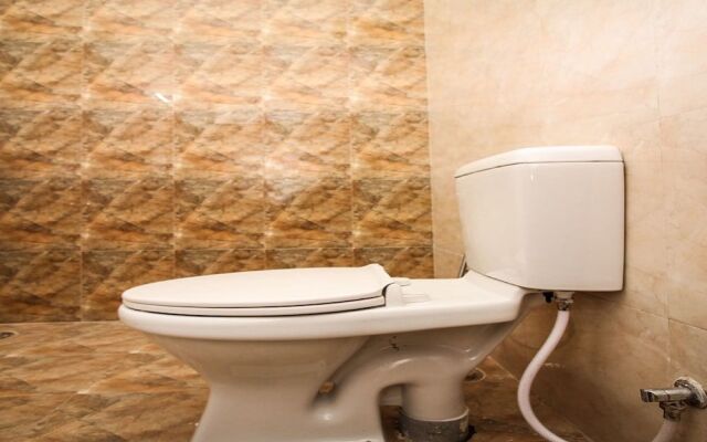 Collection O O 17241 Hotel Mayra