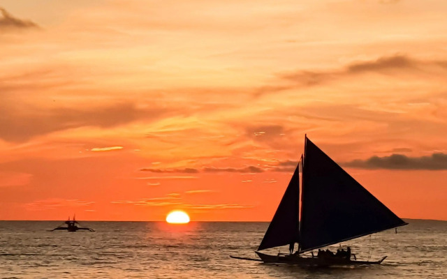 CocoLoco Boracay Beach Resort