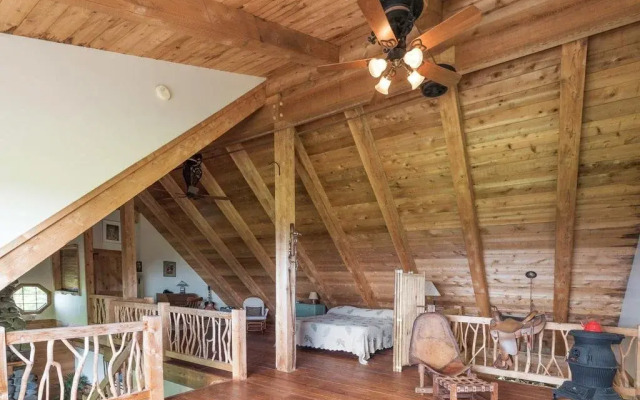 Kohala Lodge- Vacation Rental House