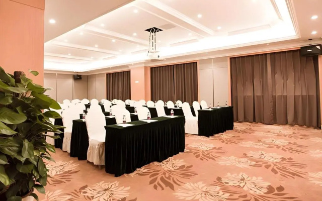 Vienna International South Railway Station