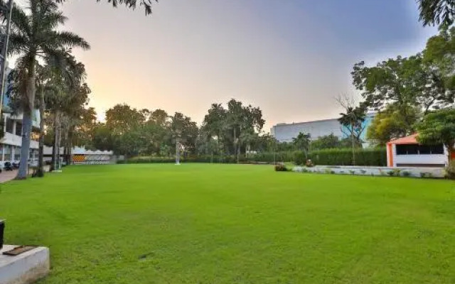 Oyo 22368 Riya Revati Resort