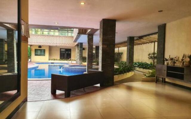 SweetSuites at Pine Crest