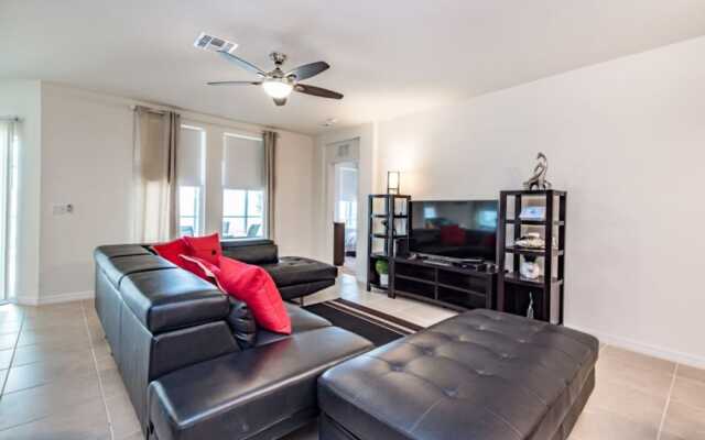 4 Bedroom 3 Bathroom Villa