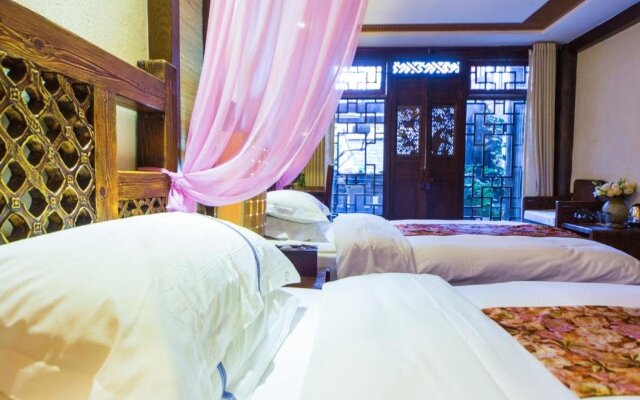 Lijiang Yuntian Palace Hotel