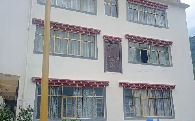 Hotel Nagyzasi Dechenz