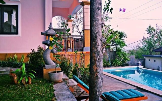 Acarya Bungalows Amed