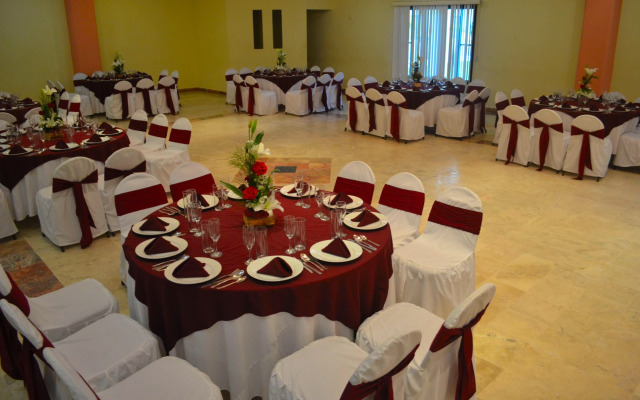 Days Inn by Wyndham Tuxtepec