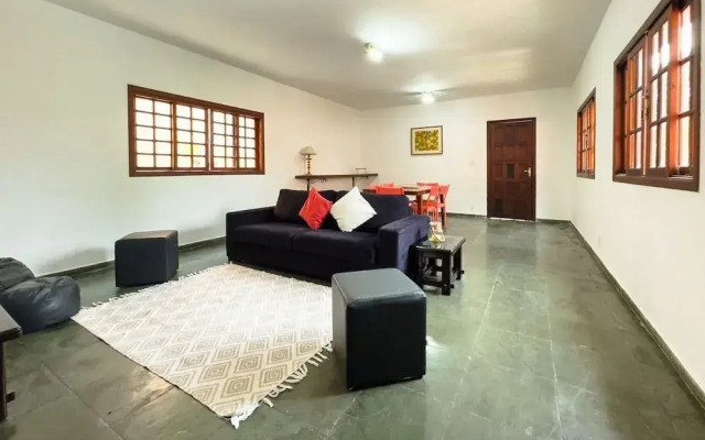 Casa espaçosa na Granja Viana