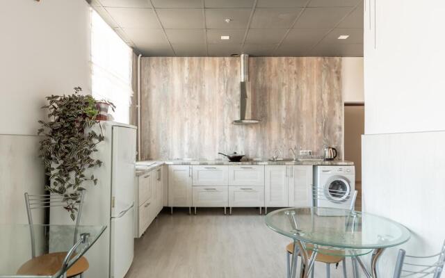 Отель «Ананас»