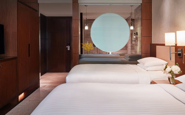 Courtyard by Marriott Hong Kong – Guest Rooms – Hong Kong