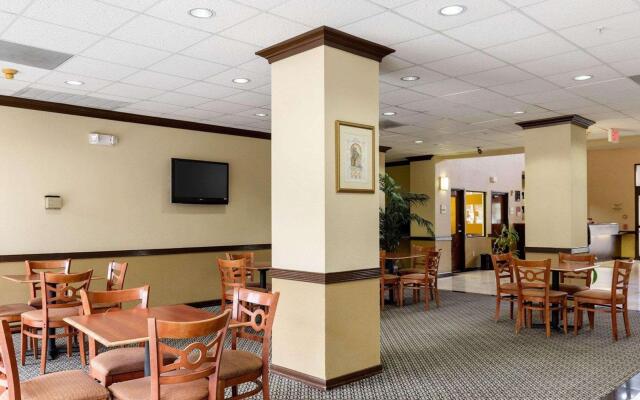 Comfort Suites Bush Intercontinental Airport