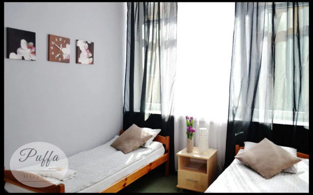 ZiZi Central Hostel