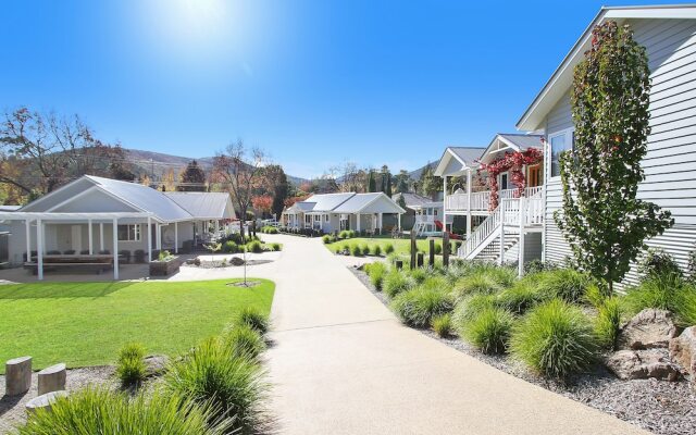 Spring Home - Our Place at Bright