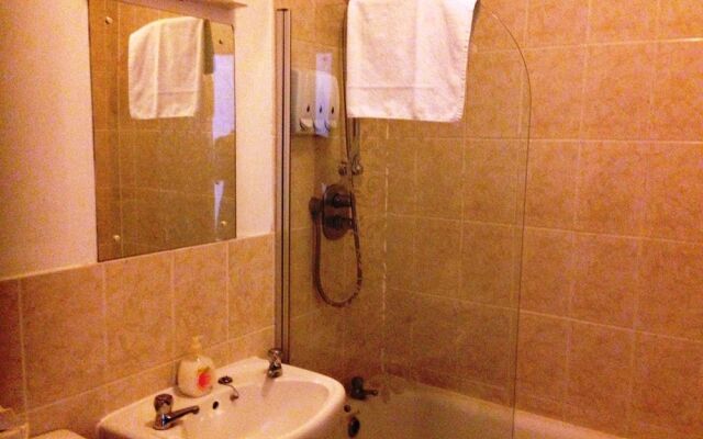 3 Tuns Coaching Inn
