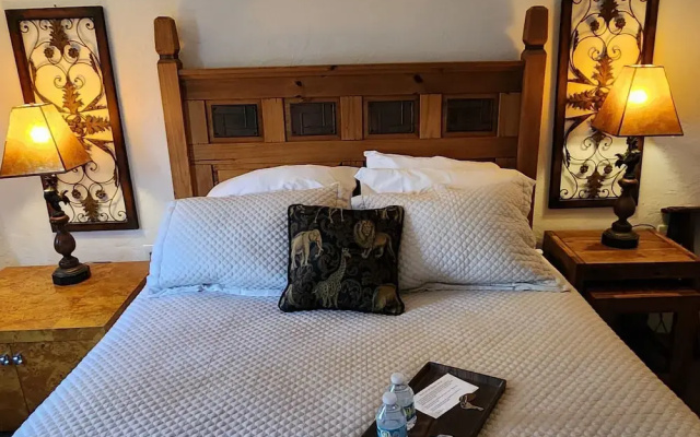 Lily Creek Lodge