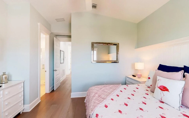 Paradise Beach by AMI Locals