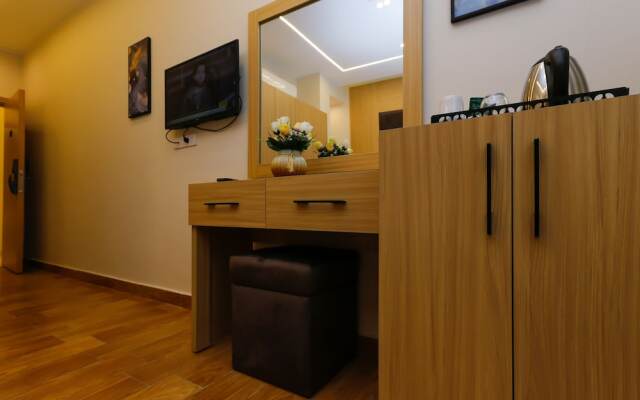 Rizk Pyramids View Hotel