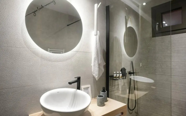 Damona 2BR Luxury Home With Garden