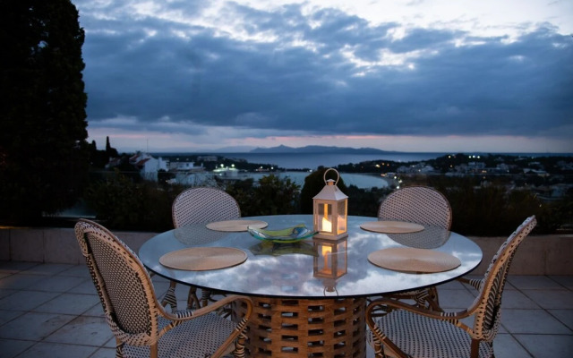 Vouliagmeni luxury Seaview apartment