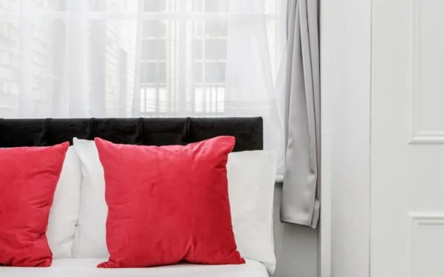 Oxford Street 2 Bed Apartment