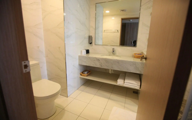Aeris International Hotel