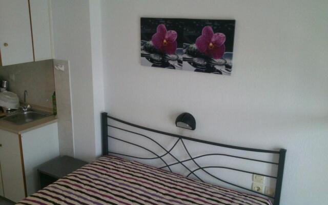 Vicky Rooms
