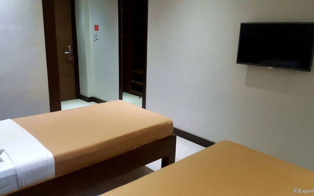 ZEN Rooms West Makati Hotel
