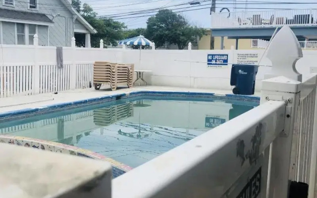 Coastal Sands Inn