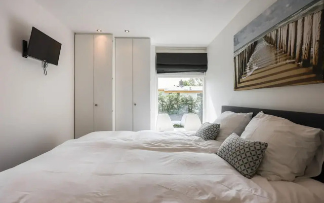 Spacious Holiday Home in Kamperland