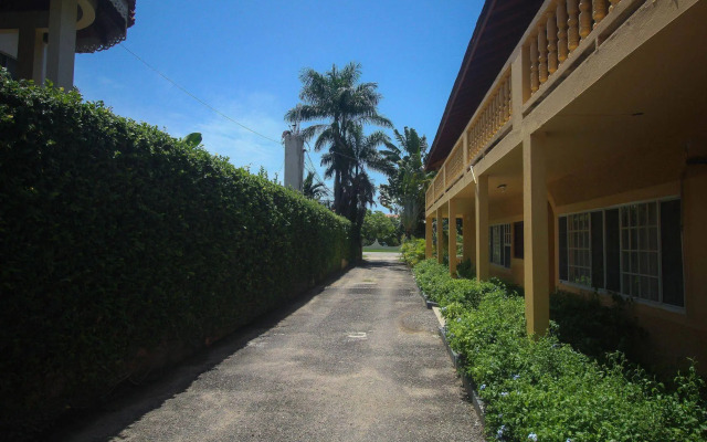 Moonrise Villas