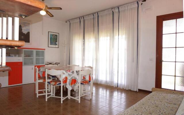 Spacious Villa With Private Garden and Pool