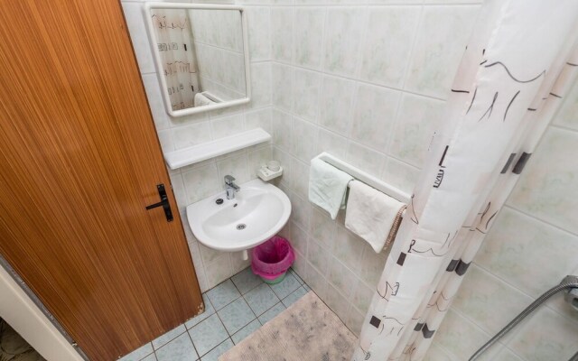 Stunning Home in Rab With Wifi and 1 Bedrooms