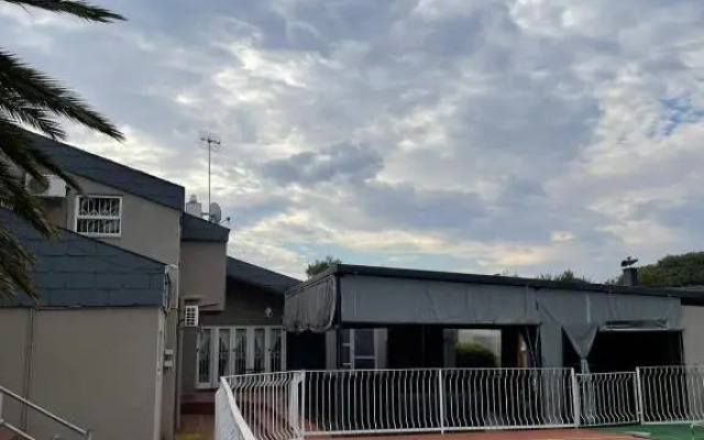 Zinzanathi Guesthouse