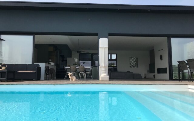 Home Le Clos Maric