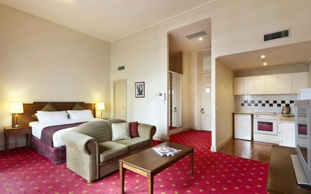 Grand Hotel Melbourne