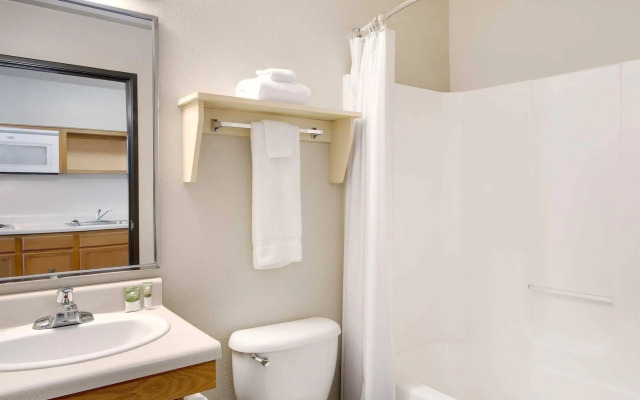 WoodSpring Suites Cincinnati Fairfield