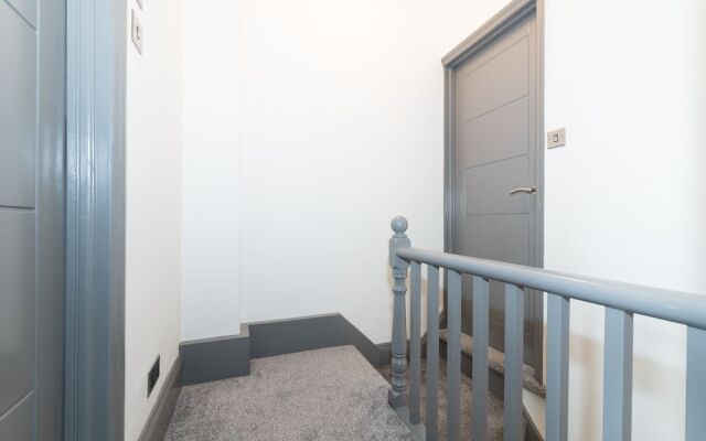 Modern Refurbished Home In Exeter